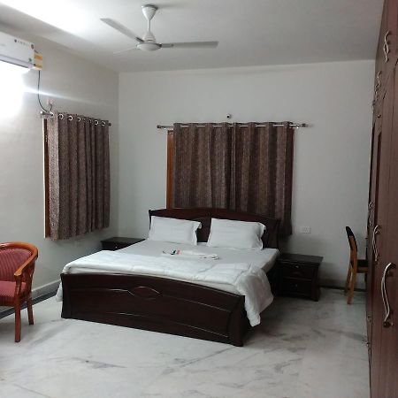 Fresh Living Prime Banjara Hotell Hyderabad Eksteriør bilde